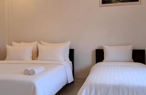 Phonsavan House | Family-Friendly Sipanya Guesthouse with Breakfast Included