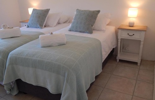 Ladismith House | Oceanfront Escape at Sipreslaan Selfsorg Gastehuis