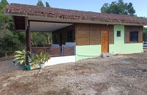 Maria House | Discover Siquijor Cottage Lynn: Oceanfront Family Retreat