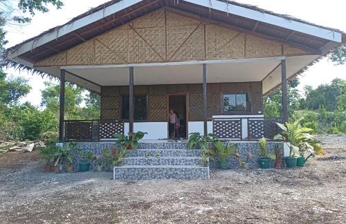 Maria House | Discover Siquijor Cottage Lynn: Oceanfront Family Retreat