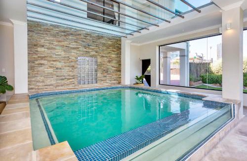 Bloubergstrand Villa | Serene Oceanfront Retreat at Sir David Baird 22