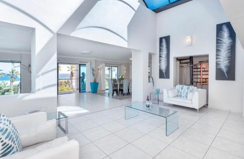 Bloubergstrand Villa | Serene Oceanfront Retreat at Sir David Baird 22