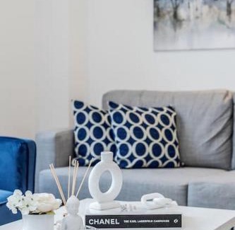 Brompton & Hans Town Apartment | Experience Sir Hans Residence Near Harrods with AC