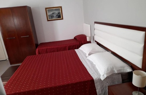 Epipoli Bed & Breakfast | Experience Siracusa: Breakfast and Rooms with High Ratings
