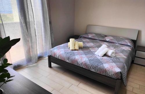 Tiche Apartment | Discover Siracusa Suite: Family-Friendly with Free Parking