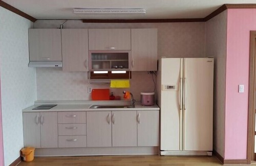 Changwon House | Family-Friendly Stay at Sirak Pension with Kitchen Access