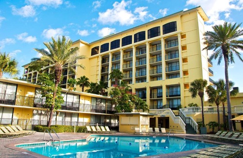 St. Pete Beach Resort | Experience Relaxation at Sirata Beach Resort with Ocean Views