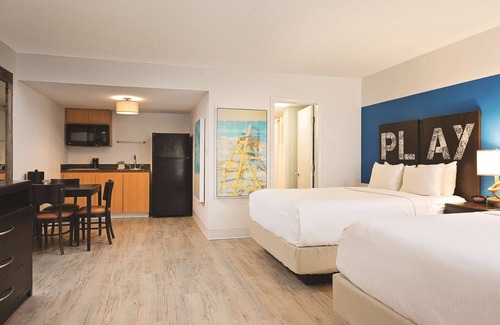 St. Pete Beach Resort | Welcoming Sirata Beach Resort: Pool, Spa & Family Amenities