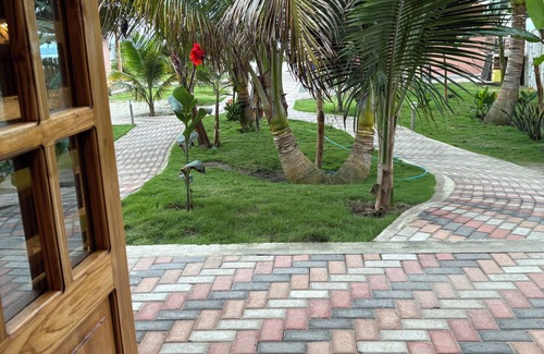 Canoa Apartment | Sirena's Beach and Surf Club Resort on the gorgeous Playa Canoe, Canoa, Ecuador