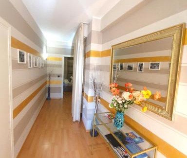 Sirmione Apartment | Beautiful Sirmione4U - Domus by the Castle, Rated 9.3/10