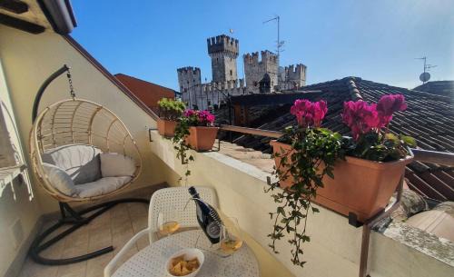 Sirmione Apartment | Beautiful Sirmione4U - Domus by the Castle, Rated 9.3/10