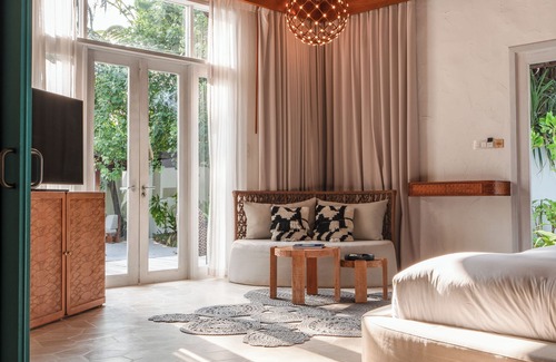 Gaakoshinbi Resort | Experience Paradise at Sirru Fen Fushi Lagoon Resort