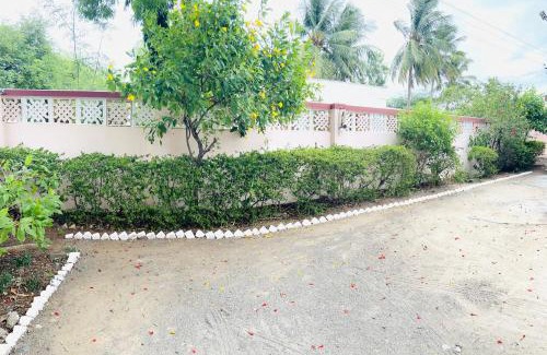 Perambalur House | Family-Friendly Stay at Sirvachur Madhurakalli Amman Guest House
