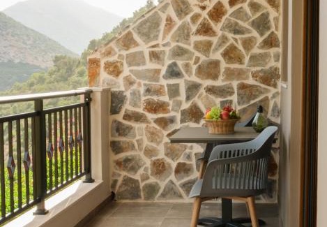 Sisai House | Experience Sisaion Suites: Cretan Hospitality Awaits!