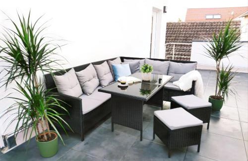 Dinkelsbuehl Apartment | Ideal Retreat for Families & Groups: Sisi & Franz Hotel