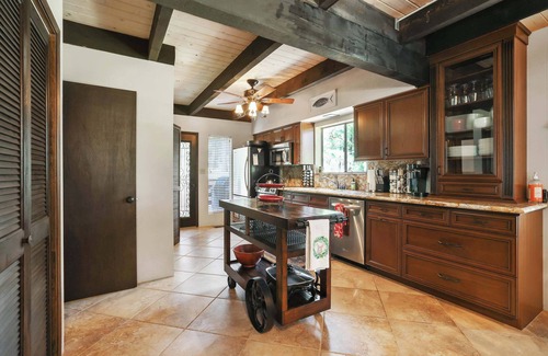 Sierra Cedars Cabin | Inviting Sister Bear Cabin with Lake View & Family Amenities