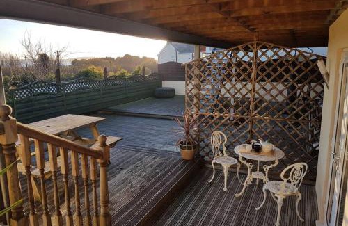 Llanelli Apartment | Guest Rated: Sister's Apartment with a 9.3/10 Score