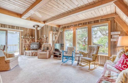 Tierra Del Mar House | Relax at Sister's Beach Retreat: 4-Star, Family-Friendly Getaway