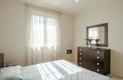 Lugana Apartment | Sisy by the Lake - con piscina e WiFi