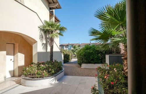 Lugana Apartment | Sisy by the Lake - con piscina e WiFi