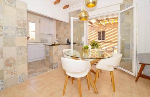 Punta Prima Apartment | Sit back and relax in a stylish space just a few steps from the beach! n