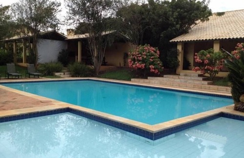 Itu House | High-Standard Hotel with Pool and Family-Friendly Amenities