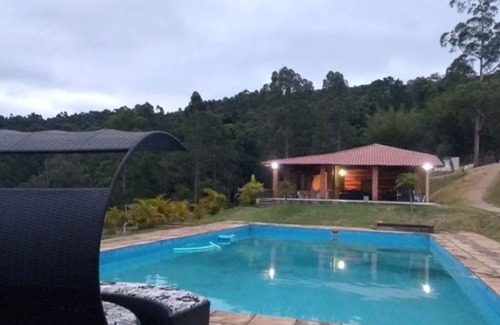 Mairipora House | Ideal Venue in Mairiporã with Party Hall & Football Field