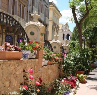 Sitges Town Center Hotel | Indulge at Sitges Royal Rooms with Hot Tub & Family Amenities