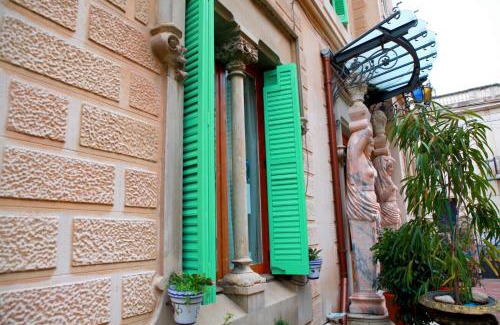 Sitges Town Center Hotel | Indulge at Sitges Royal Rooms with Hot Tub & Family Amenities