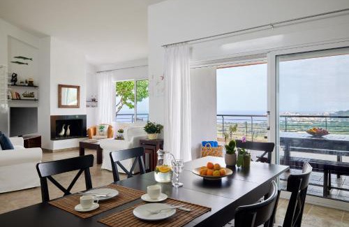 Neos Marmaras Villa | Exceptional Sithonian Villa: Oceanfront Bliss & Pool Access