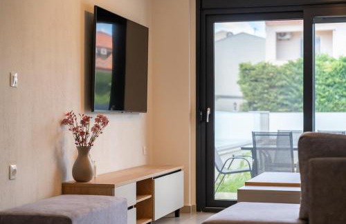 Nikita House | SithoniaRS Mercer Luxury Maisonette