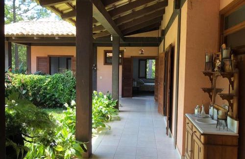 Mateus Leme House | Discover Sitio das Posses: 4-Star Oasis with Pool & Breakfast