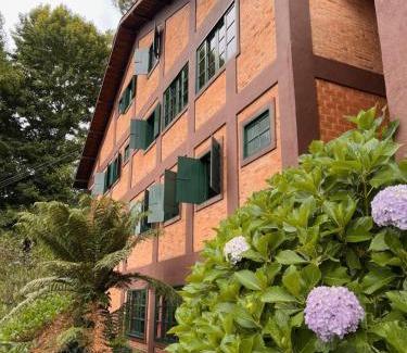 V Cristina House | Exceptional Amenities at Sitio Nossa Senhora De Loreto