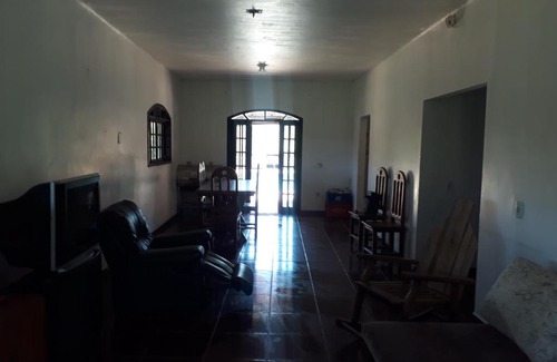 Braganca Paulista House | Idyllic Retreat for Families with Pool and Pet-Friendly Options