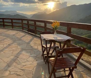 Delfim Moreira House | Relax at Sitio Por do Sol - Guest Rated 9/10 with Breakfast