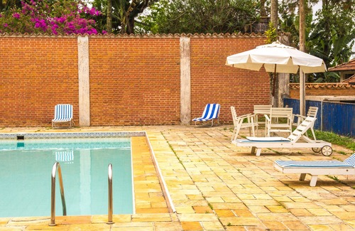 Suzano House | Relax at Sitio Primavera Suzano: Ocean View & Family-Friendly