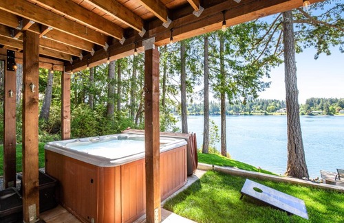 Agate House | Experience Bliss at Sittin' On the Dock with Oceanfront Views