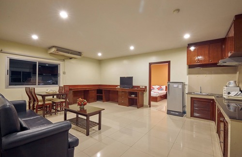 Bangkok Yai Apartment | Discover Sivalai Place: Ocean View & Family-Friendly Amenities