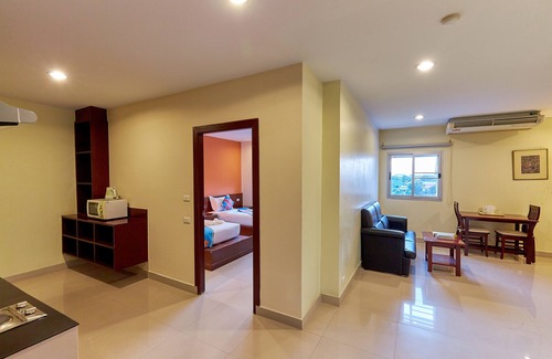 Bangkok Yai Apartment | Discover Sivalai Place: Ocean View & Family-Friendly Amenities