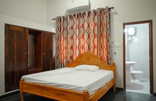 Jaffna House | Discover Sivastan Guest House: Child-Friendly Retreat