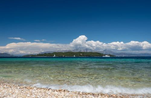Sivros House | Oceanfront Sivros Stone Cottages - Guest Rated 9.9/10