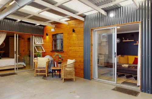 Walmer Apartment | Stylish Guest Suite at Sixty-Five: Family-Friendly Retreat