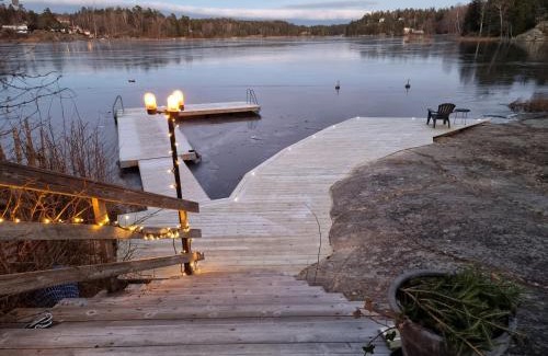 Tyreso House | Serene Sjöställe Gudö: Oceanfront Bliss with Hot Tub