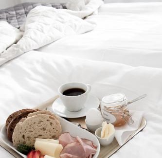 Vaxholm Hotel | Welcoming Sjövillan B&B: A Family-Friendly Retreat