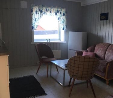 Ballstad Resort | Scenic Sjøstrand Rorbuer with Oceanfront Views & Amenities
