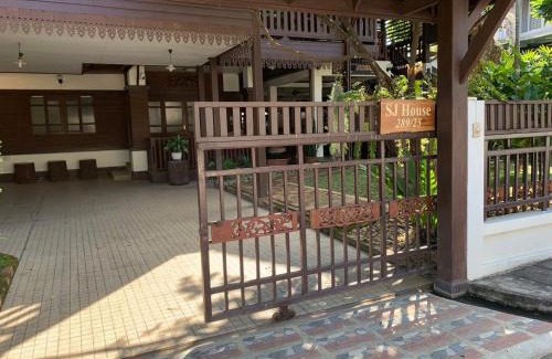 Don Kaeo House | Pet-Friendly SJ House: Guest Rated 10/10 for Families