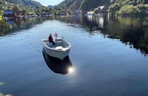 Vaksdal Municipality Villa | Exclusive Sjötun Fjord Cabin with Scenic Ocean Views