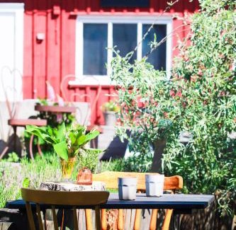 Kungsbacka O Hotel | Skårs gård: Family-Friendly Stay with Restaurant & Kitchen