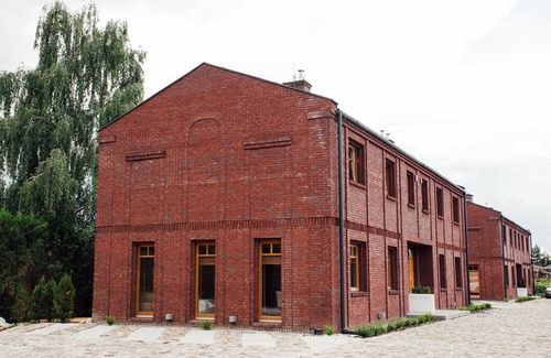 Skorzewo Villa | Pet-Friendly Retreat Near Poznań Trades and Racetrack