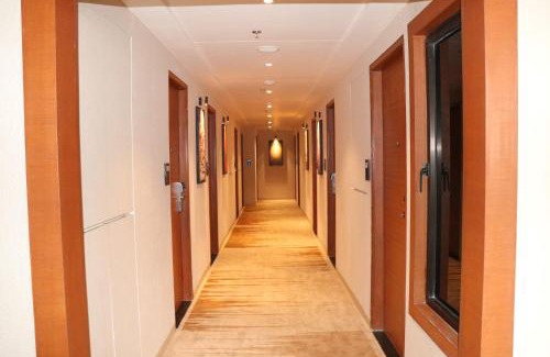 Navrangpura Hotel | Eco-Friendly SK Lords Inn in Ahmedabad with Great Amenities
